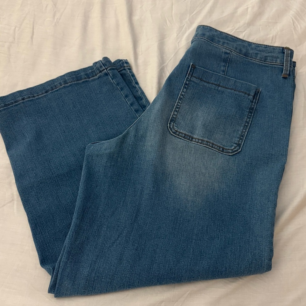Wide leg Cropped High waisted Blue Jeans - Picture 3 of 7